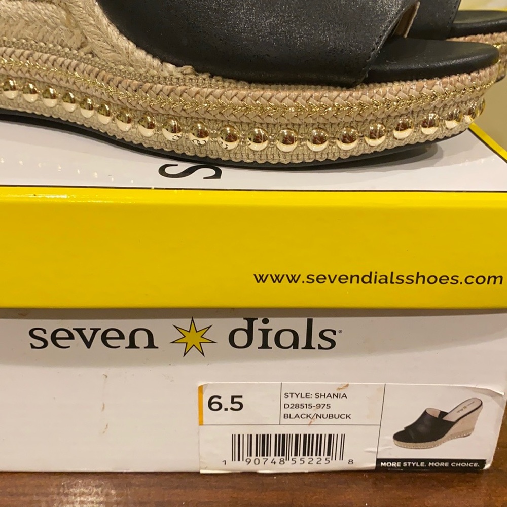 Get your cute out and into the dating scene.